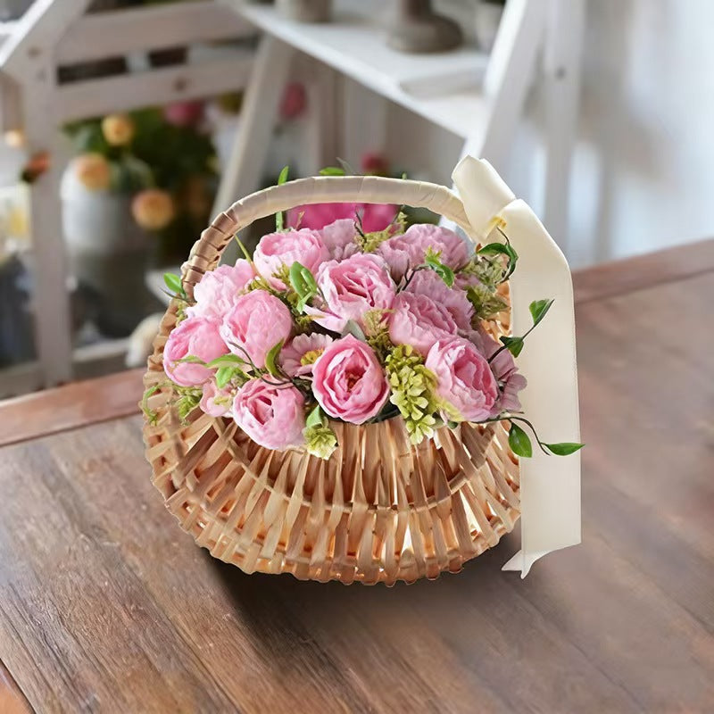 Small Gift Wicker Picnic Basket with Handle,Willow Flower Girl Basket for Weddings，Garden and Home Decor -Wicker Storage Basket-Natural