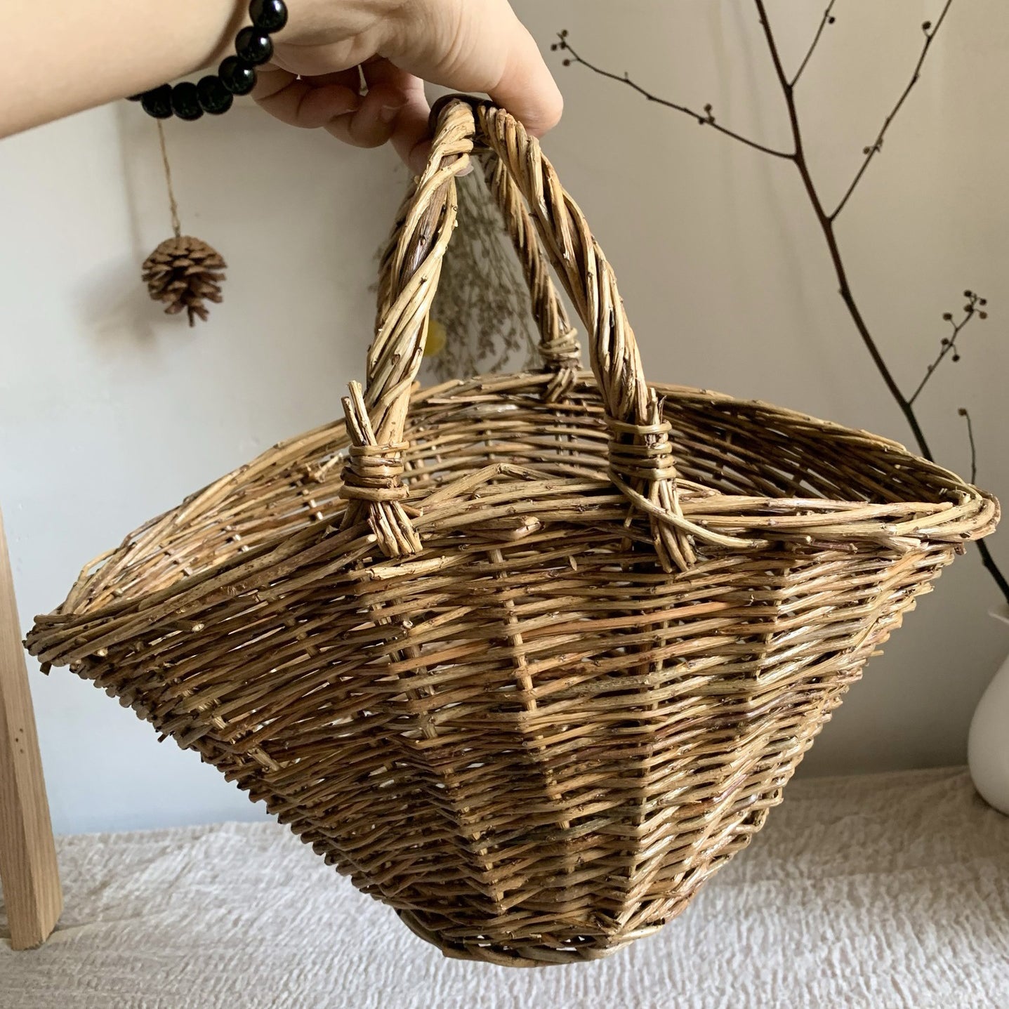 Wicker Picnic Basket with Handle, Garden and Home Decor -Wicker Storage Basket-Natural